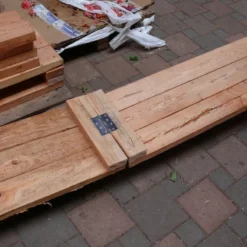 Lundhede Højbed, Lærk 240x100x35 Cm.